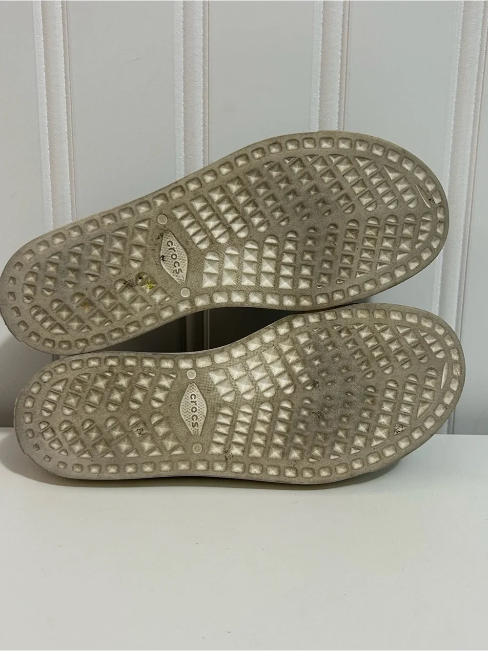 Crocs citilane roka grey perforated slip on